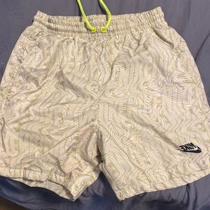 nike short shorts